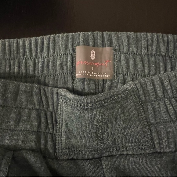 Free People city stride pants, green, slouchy, zipper leg, pull up,highwaisted,S - Picture 5 of 13